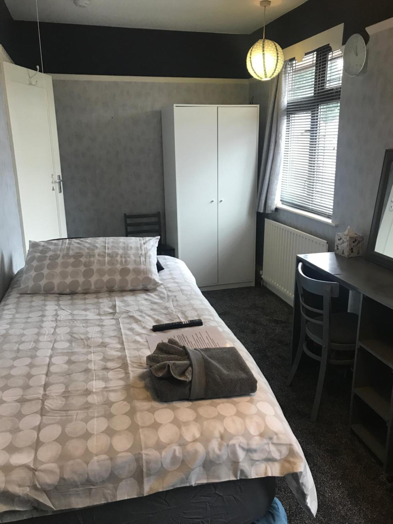 Newtons Apartment