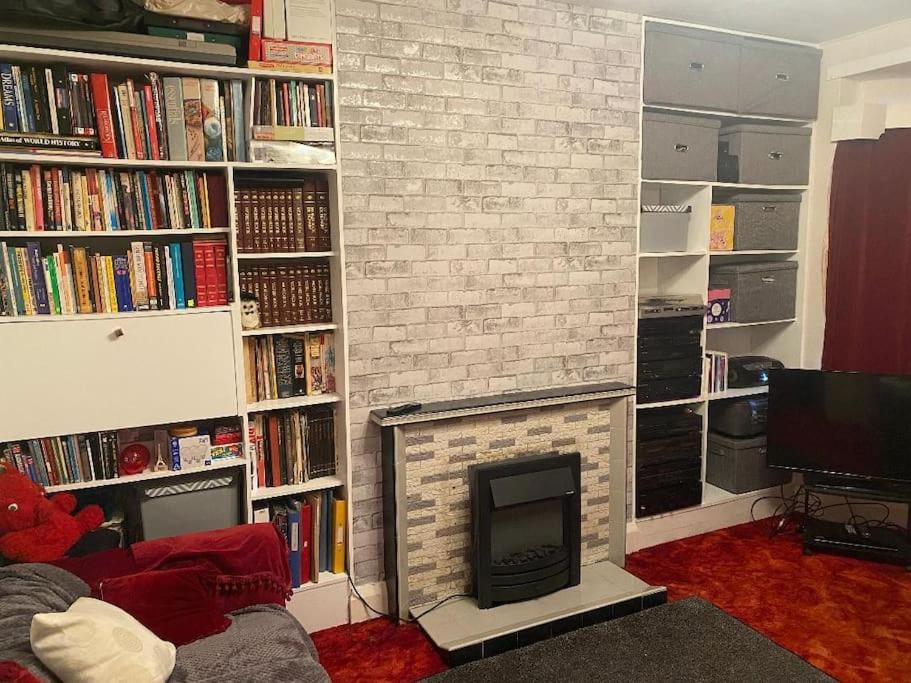 Newtons Apartment